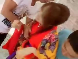 Miinastunning azjatyckie lalka dostaje sutki lizał i cipka palcami